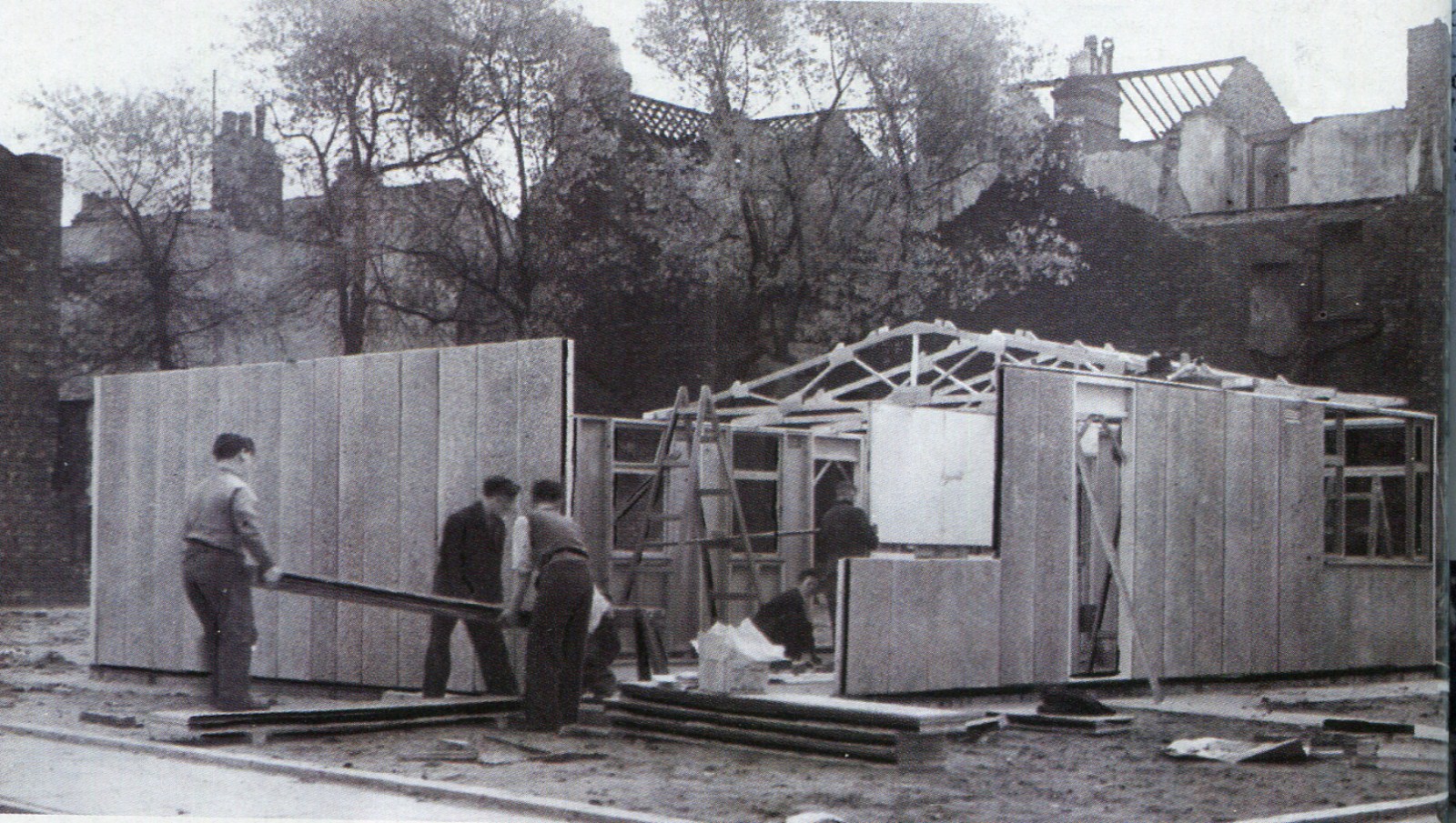 Attached picture 1ST PREFAB BUILT IN wALLASEY [1600x1200].jpg